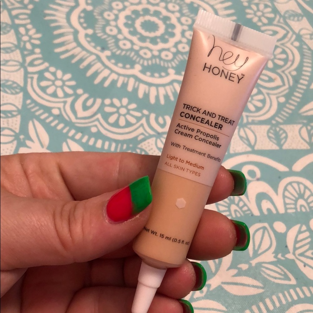 Hey honey trick or treat CC cream